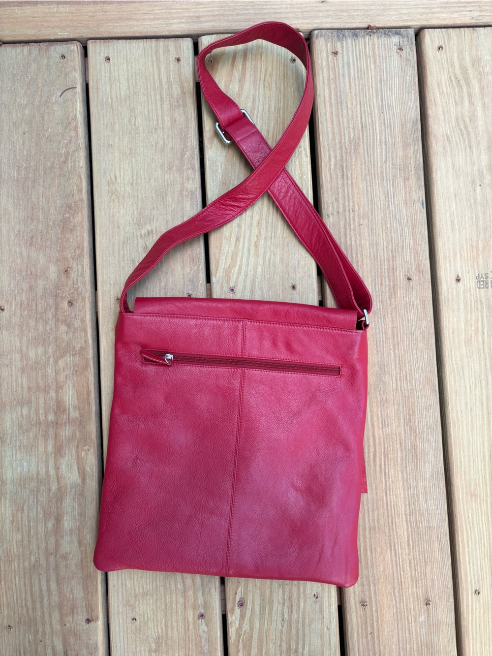 ILI New York Genuine Leather Crossbody Bag - Picture 6 of 7